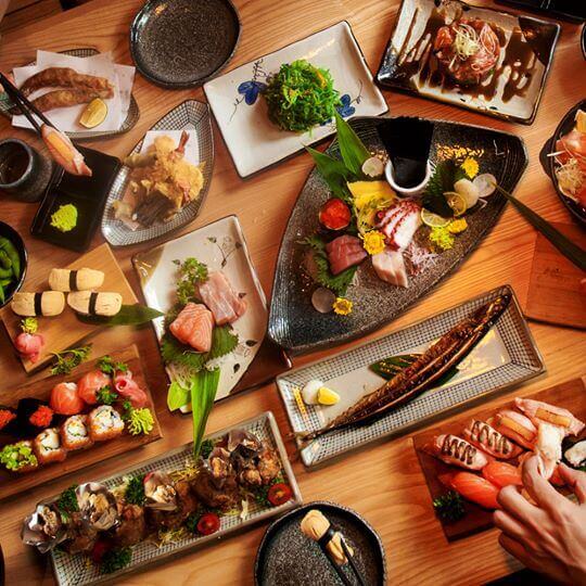 Isushi có nhiều món Nhật trong menu